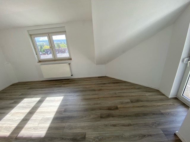  Dachgeschosswohnung H�nfelden