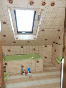  Herrliche Ortsrandlage und Ausblick - Gro�es Einfamilienhaus in bevorzugter Wohnlage