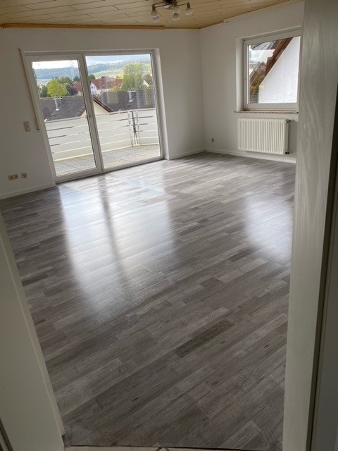  Dachgeschosswohnung H�nfelden